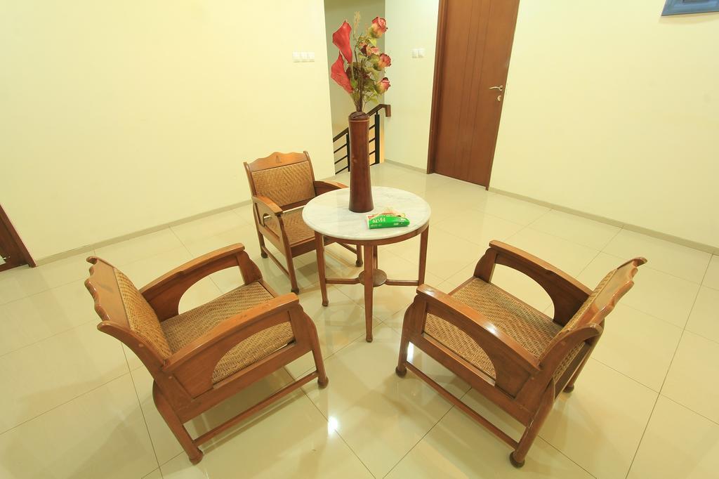 Villa Eby Syariah Bandung Exterior foto