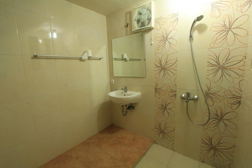 Villa Eby Syariah Bandung Exterior foto