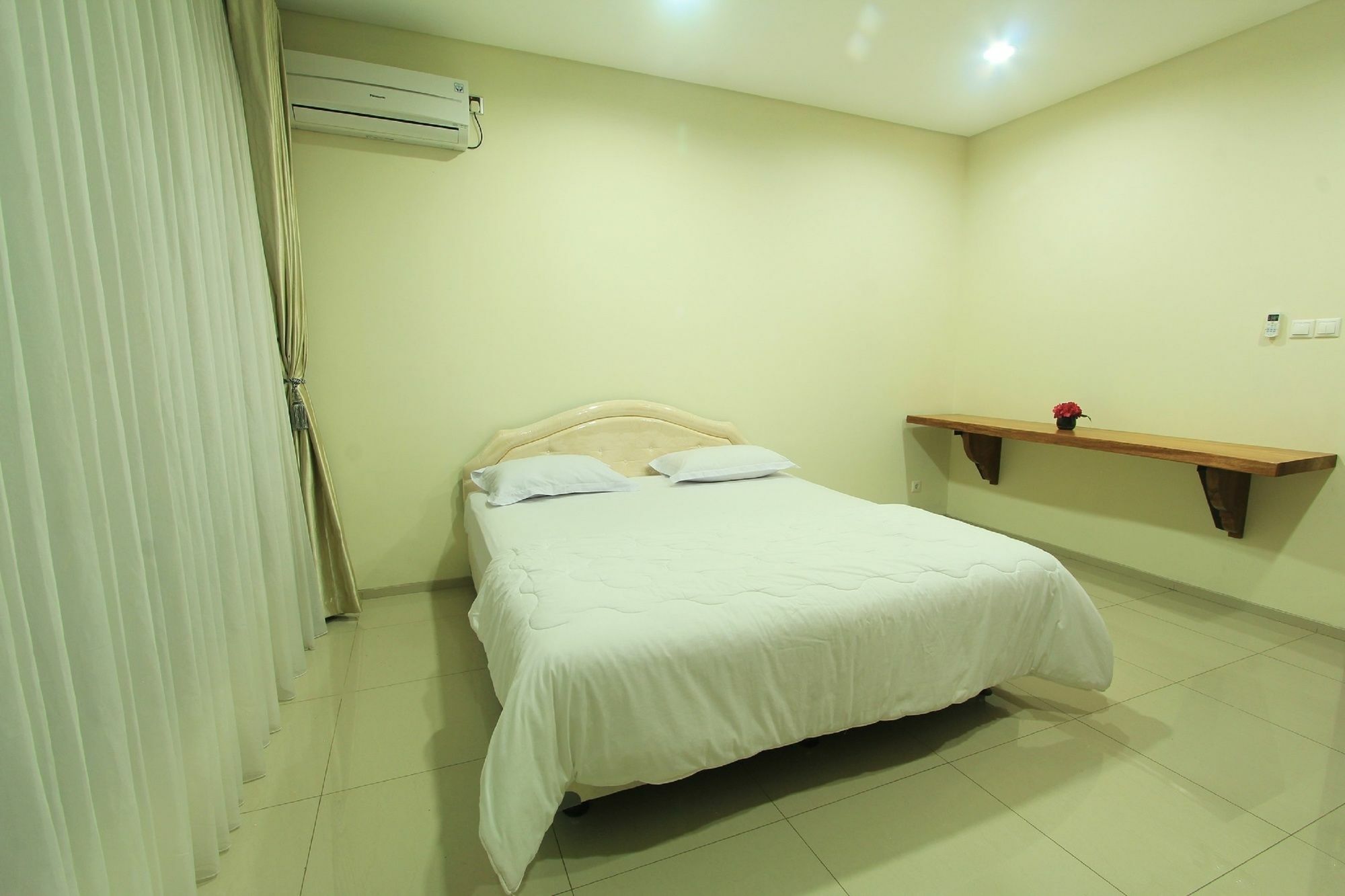 Villa Eby Syariah Bandung Exterior foto